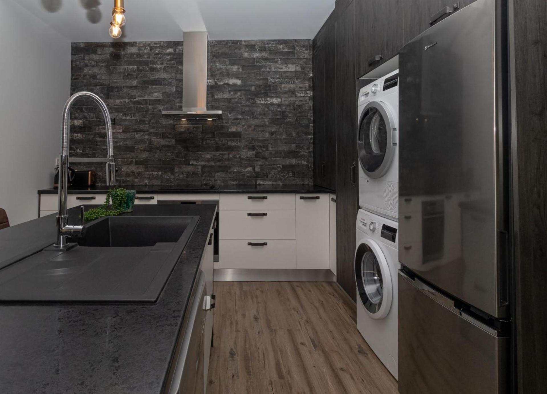 City Living Unit 3 - 5 Min Stroll To Cbd New Plymouth Exterior photo