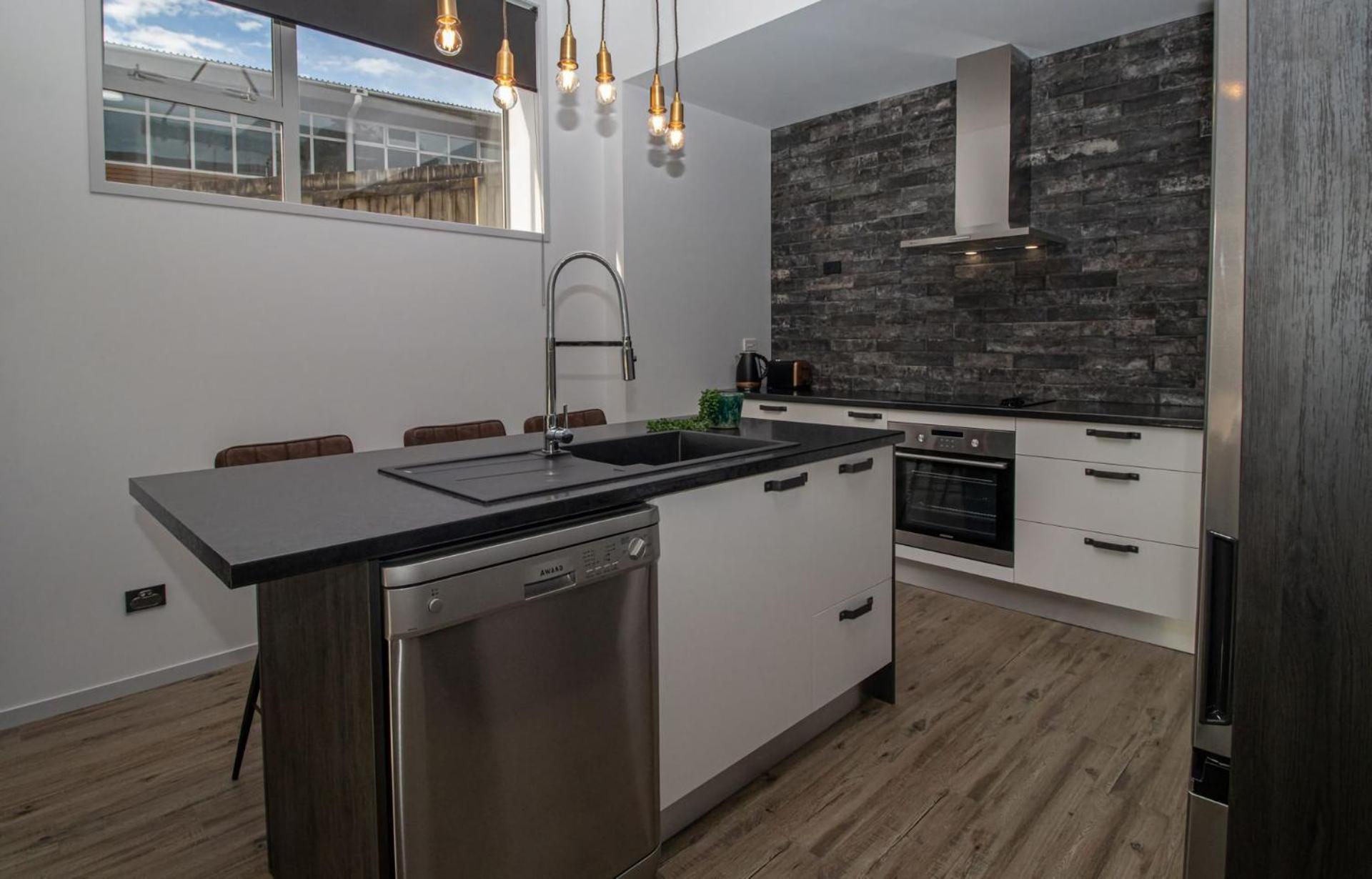 City Living Unit 3 - 5 Min Stroll To Cbd New Plymouth Exterior photo